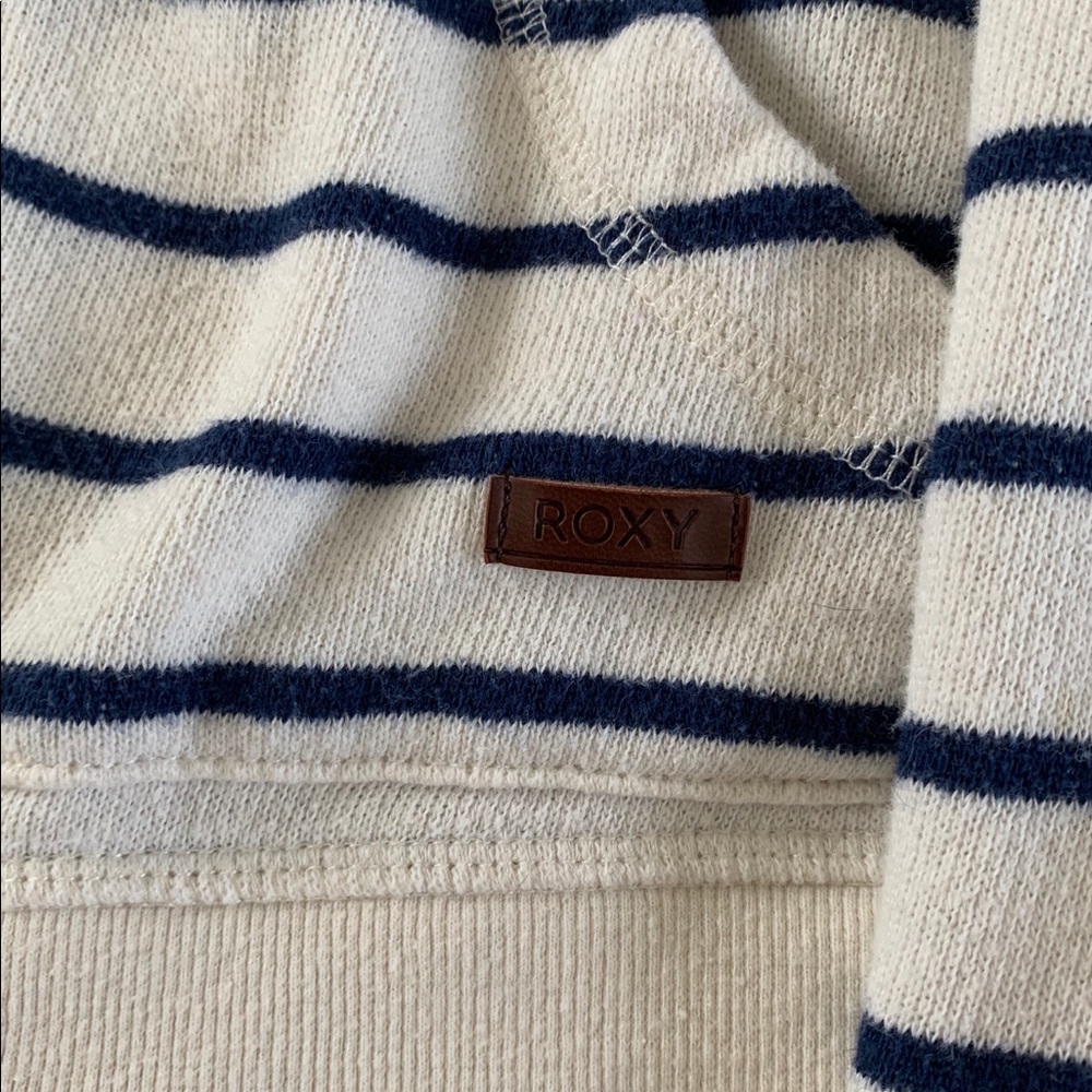Blue and white striped Roxy hoodie - Picture 2 of 6